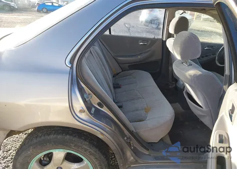 2000 Honda Accord 2.3 Ex from USA, damaged, VIN 1HGCG5550YA112119